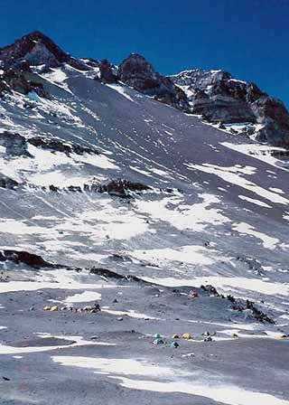 Nido de Condores camp in previous years with less snow