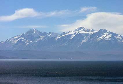 Lake Titicaca and clear mountains views