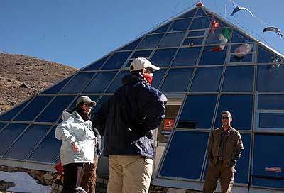 The team enjoys the visit to the Pyramids, upper Lobuche