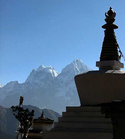 Part of our daily pleasures, an amazing view of Everest