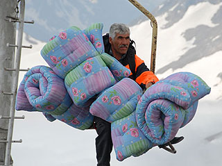 Mattress delivery via chairlift