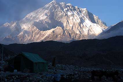 A clear view of Nuptse