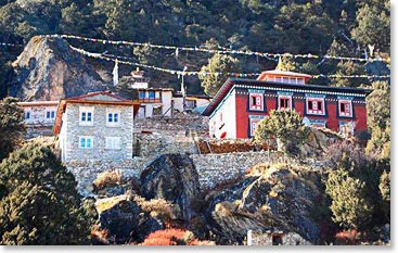 Monastery in Khunde