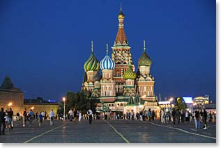 Experience the magic of Russia in Moscows Red Square