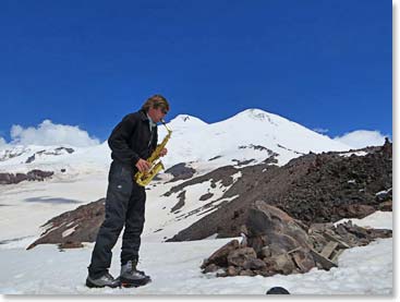 Never a dull moment - BAI guide Vladimir serenades us