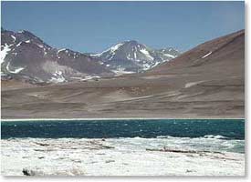 Land Cruiser with Ojos del Salado in the background