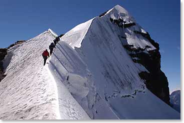 Pequeño Alpamayo Ridge