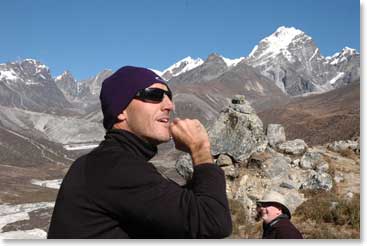 Daniel takes a look around at the stunning backdrop of the Khumbu Valley