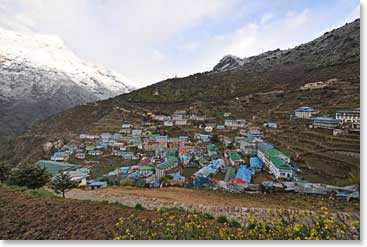The weather has been unsettled, with a lot of rain and snow yesterday and some clouds about this morning in Namche