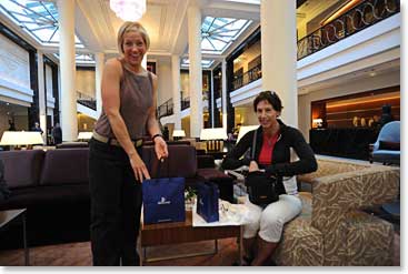 Amazing... After 48 hours nonstop in St.Pete for Carol and 24 for Terri they still had energy for shopping after the Hermitage tonight.