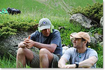 Vladimir and John talking about climbing at a break
