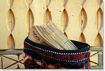 Silk Road travelers in Uzbekistan need large money pouches. This is $50 US dollars changed to Uzbek Som