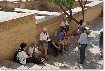 In shady spots, Rustom continued his lectures, stories and anecdotes that have enlightened us so greatly these past days.