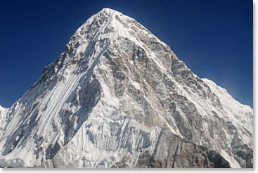 Views of Pumori and Jamie’s route from the air