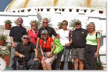 Our Gokyo Team: front row from left to right: George F, Linda G; Back from left to right: Reginald P, Gerry G, George W, Sue A, Richard M; Sharon E