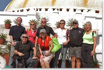 Our Gokyo Team: front row from left to right: George F, Linda G;  Back from left to right:  Reginald P, Gerry G, George W, Sue A, Richard M; Sharon E