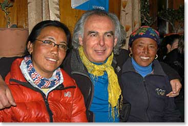 Lakpa Doma (owner of Panorama Lodge), George F and Nim Phuti (our yak lady)