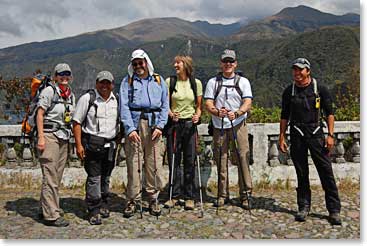 At 10:00 am we were at the trailhead and eager to begin hiking.