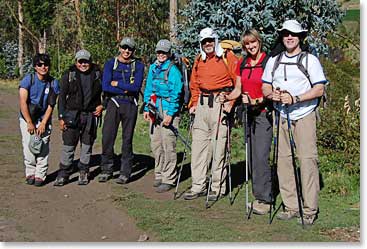 The entire team fresh at the trail’s beginning.