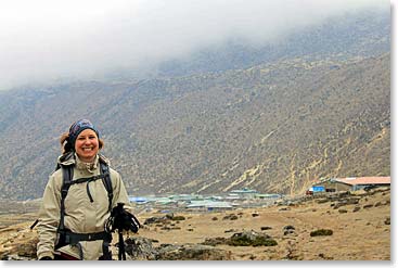 Kerri arriving in Pheriche