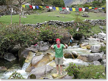 Trevor stopped on the trail from Thame to Khumjung to freshen up his feet.