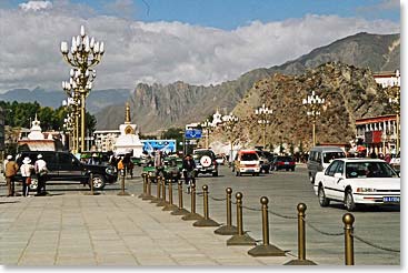 A typical street scene as we enter Lhasa