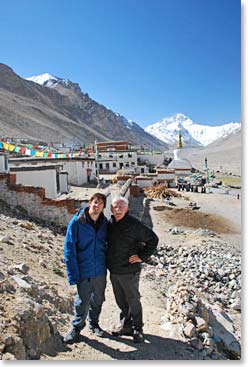Everest and the Rongbuk Stupa