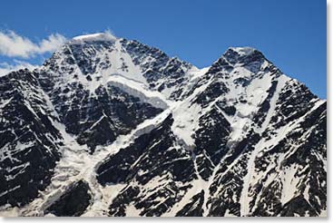 We are here for Elbrus, but the views of the other big peaks of the Caucasus inspire us.
