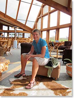 Sue relaxing in the lobby after her hike