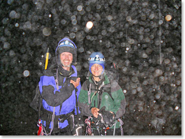 We started in the wet snow mixed with rain, very early in the morning.