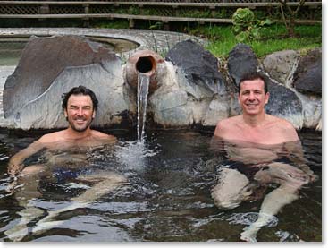 Hugo and Helvecio enjoing the hot springs on Sunday morning