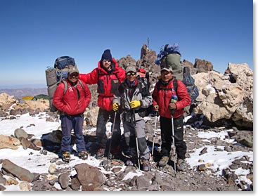 Todd, Osvaldo, Simon and Sergio on the summit