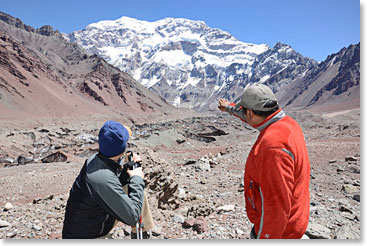 When we stood underneath the south face of Aconcagua , Osvi pointed out the route that he took when he attempted this formidable wall