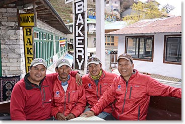 Osvaldo, Sonam, Mingma and Min waiting at the Bakery, ready to begin trekking