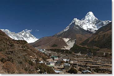 Approaching Pangboche