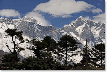 Tengboche turned out to be a perfect spot for us to enjoy lunch yesterday.