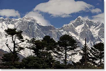 Tengboche turned out to be a perfect spot for us to enjoy lunch yesterday. 