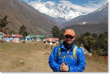 Bruce with Everest and Lhotse behind him