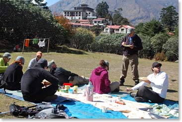 Picinic lunch at Tengboche