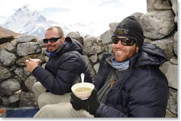 Yesterday at Thukla 15,100ft/4,602m above sea level, we took a lunch break.