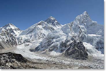 Amazing views of Everest on the way up to the summit