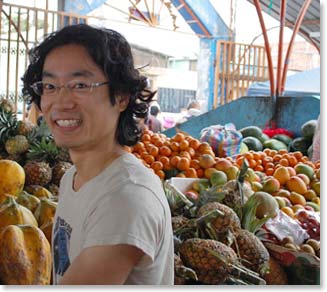 Yuki wants to try everything at the market