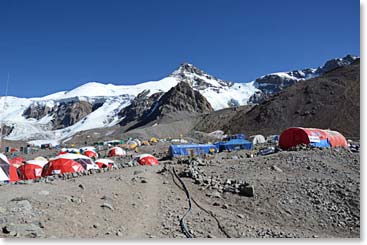 We arrived at Plaza de Mulas, 14,400ft/4,390m on Friday, Jan 20th.