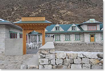 Dave and Joanne will have a pleasant and cozy stay at their lodge for two nights