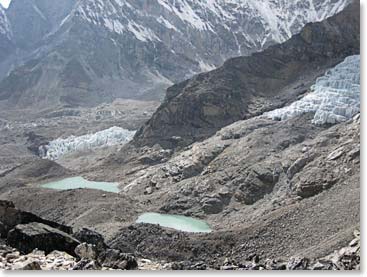 Adjacent to Gorak Shep is the wild glacial jumble of the Khumbu Glacier.  Dave and Joanne walked along this to reach Gorak Shep today and they will continue following it to Base Camp tomorrow.