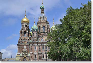 Later back on Nvesky Prospect we visited “Church on Spilled Blood” built on the site where Alexander II was assassinated.