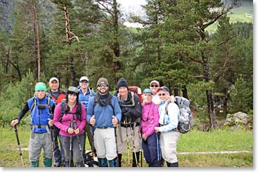 We got a team photo just as we set out from Djantugan at 7,200ft/2,194m above sea level