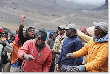 The singing begins at 4,500 m, Lava Tower