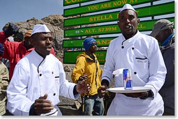 Our cooks serving Red Bull at Stella Point upon team’s arrival