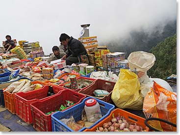 The vendors were busy preparing for the busy market.